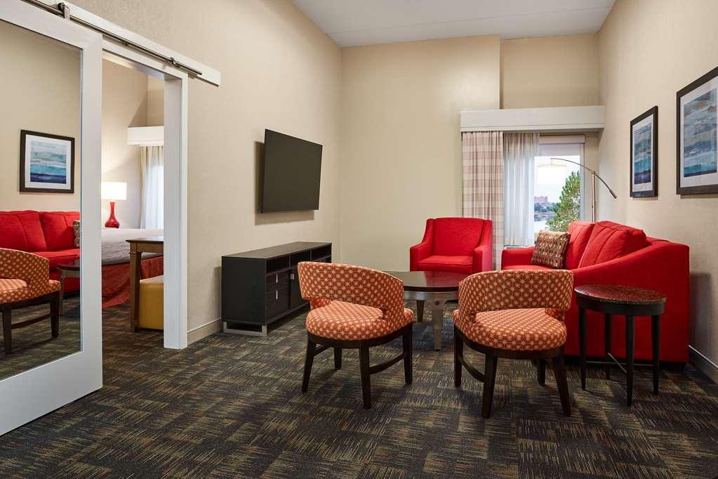 Hampton Boston Logan Airport 3*