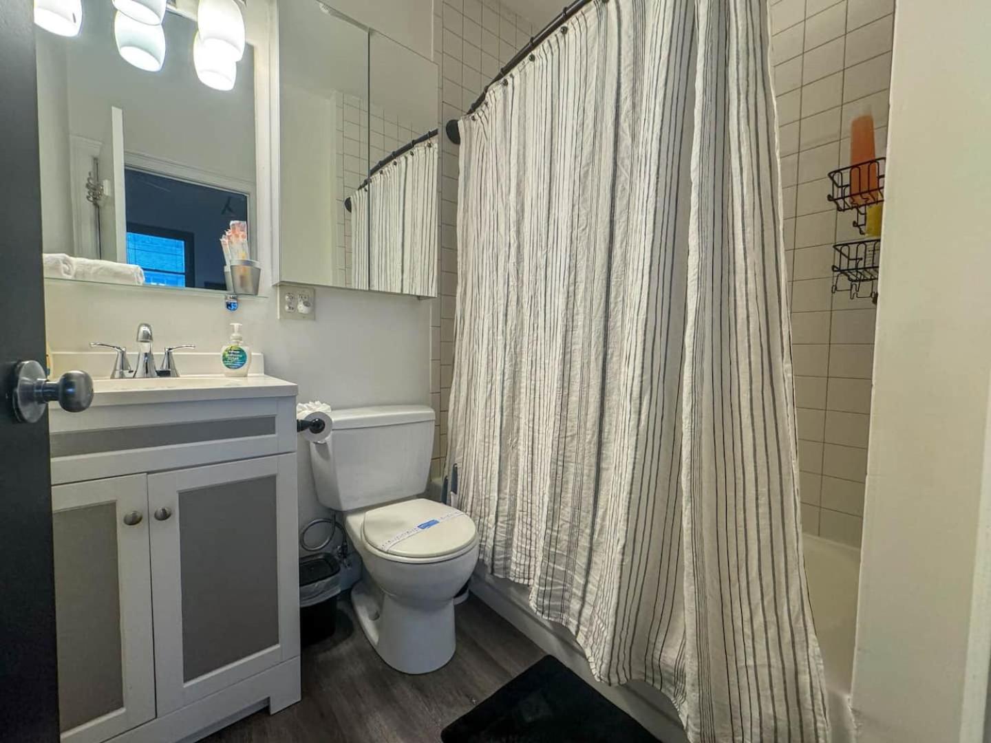 Pet-friendly Loft In Back Bay Sleeps 4 Apartment *