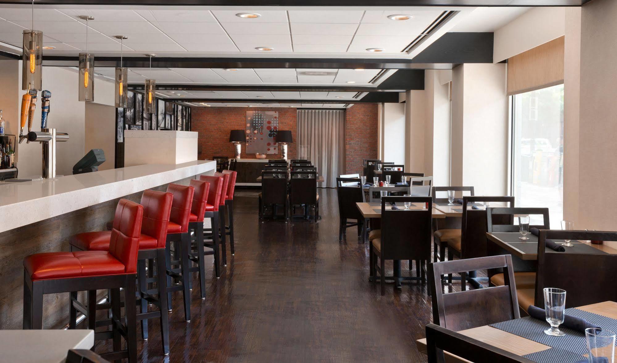 Wyndham Beacon Hill 4*