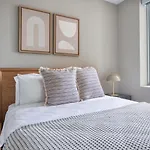 N Station 1Br W Gym Wd Nr Td Garden Bos-640