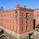 Blueground Dorchester Lower Mills Gym Laundry Bos-1041