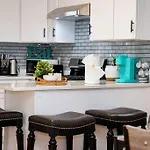 14B-Newly Renovated, Uniquely Decorated Apartment