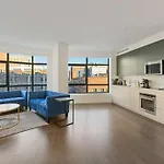 Spacious 2Bed 2Bath, King Bed, Steps Fenway Park