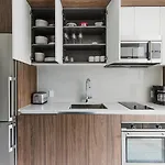 Blueground Seaport Studio Apartment Bos-1124