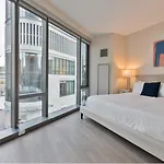 Spacious Apt In Back Bay - 30-302