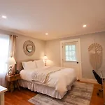 Umass Boston, Beach, Renovated, Ca, In-Unit Lau