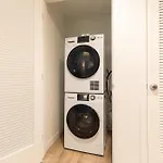 Gorgeous Apt With Kitchen - Idl-247