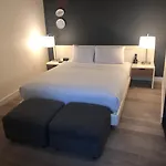 Ames Boston Hotel, Curio Collection By Hilton
