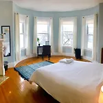 Elm Hill Manor