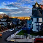 Elm Hill Manor