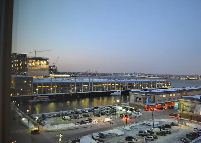 Seaport Luxury Harborview Apartments By Sparesuite