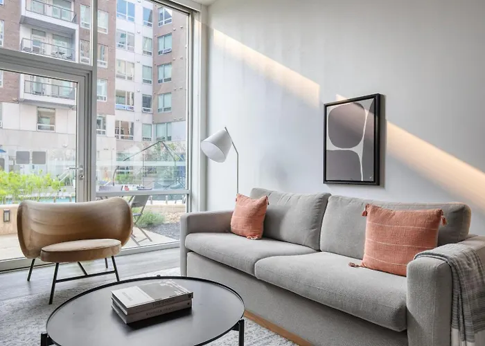 East Cambridge 2Br W Gym Wd Nr Lechmere T Bos-893