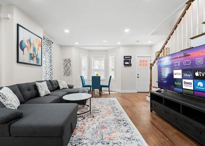 Luxe 3Bd 2Ba Apt Close To Downtown W Free Parking