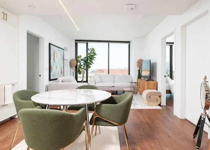 Back-Bay Upscale Central Penthouse W Roof-Top