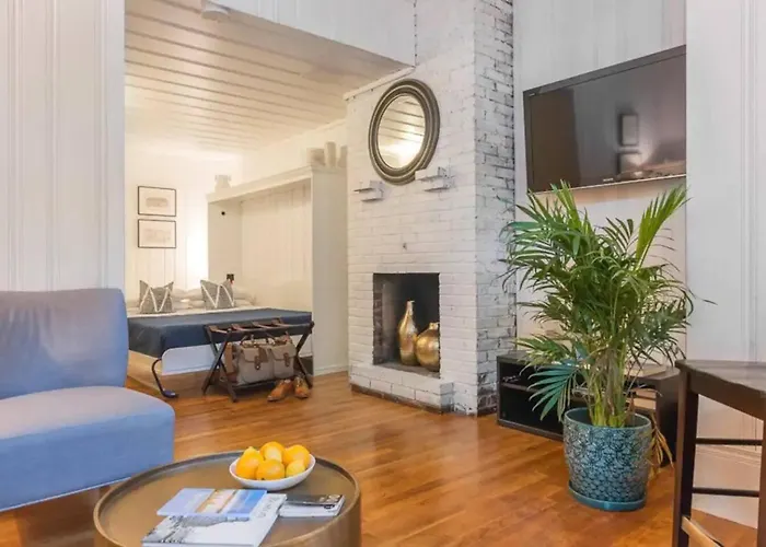 Lovely Studio Next To Prudential & Newbury St