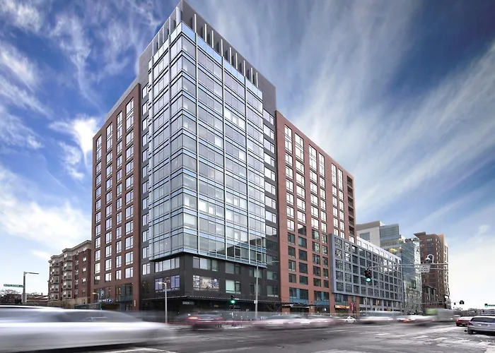 Global Luxury Suites At Kenmore Square