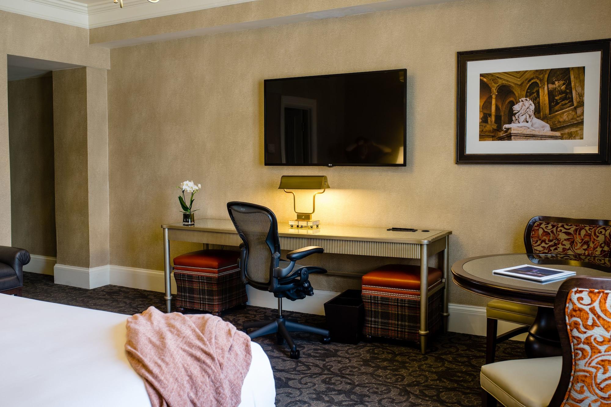 The Lenox 4* Boston