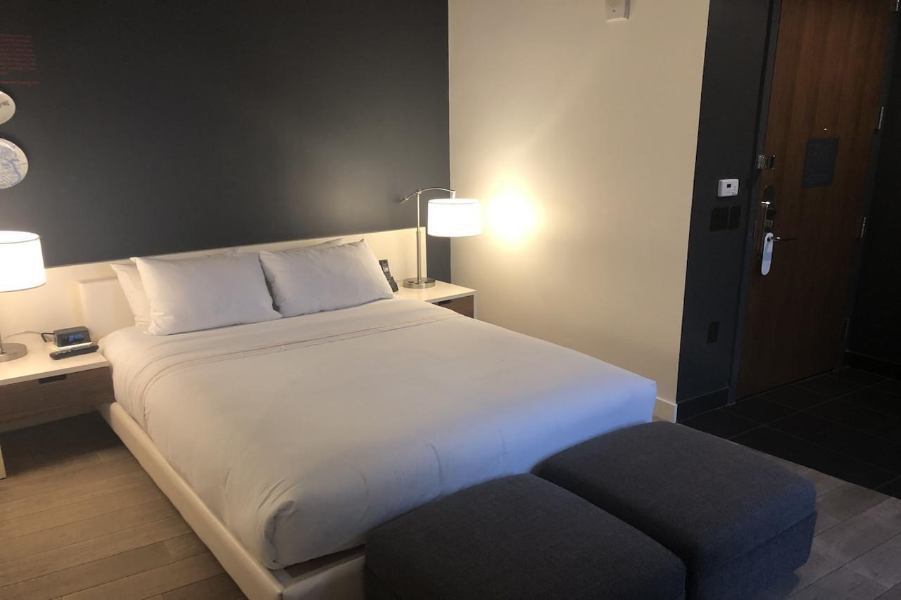 Hotel Ames Hotel, Curio Collection By Hilton
