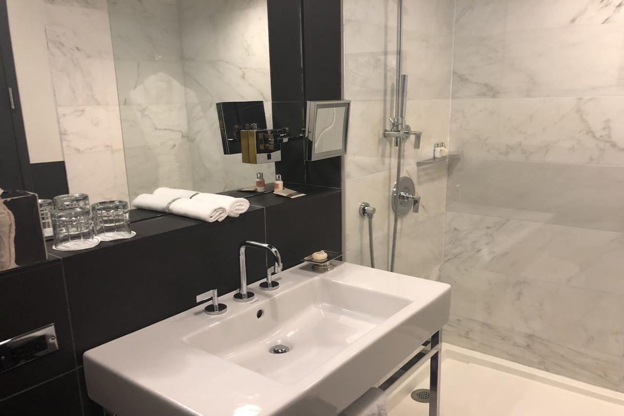 Hotel Ames Hotel, Curio Collection By Hilton 5*