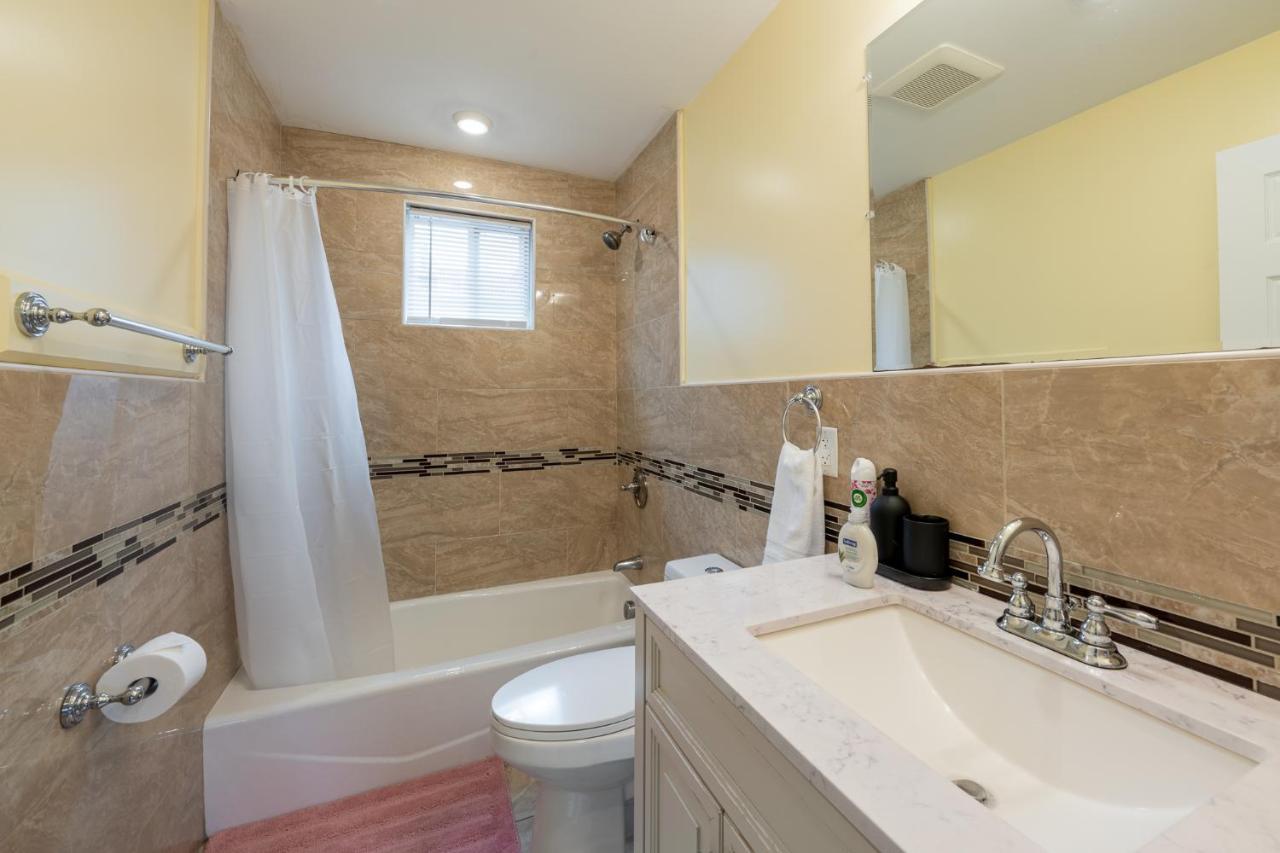 Apartment 90 - 4Br Dorchester - Sleek Apt Near Marina Bay