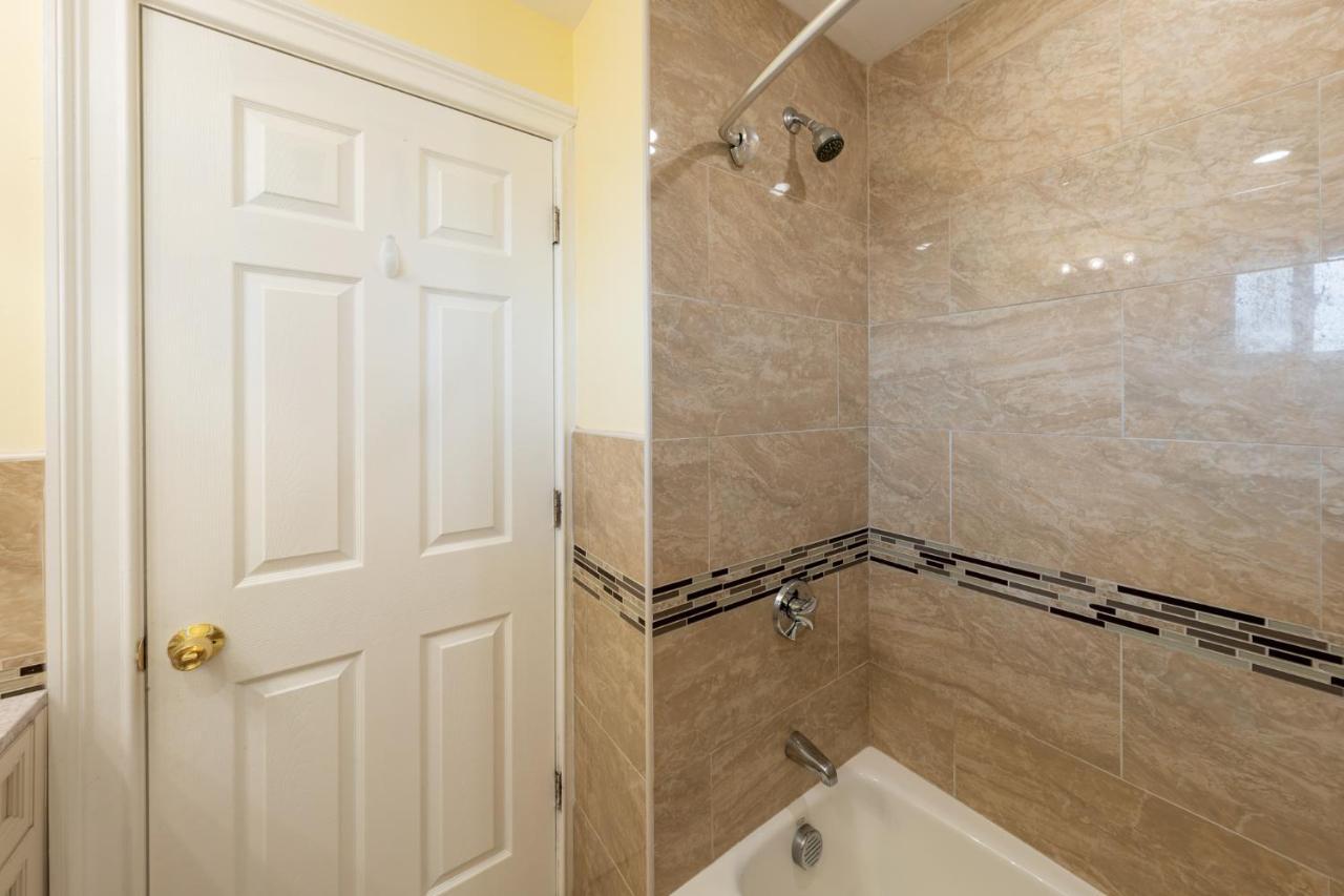 90 - 4Br Dorchester - Sleek Apt Near Marina Bay * Boston