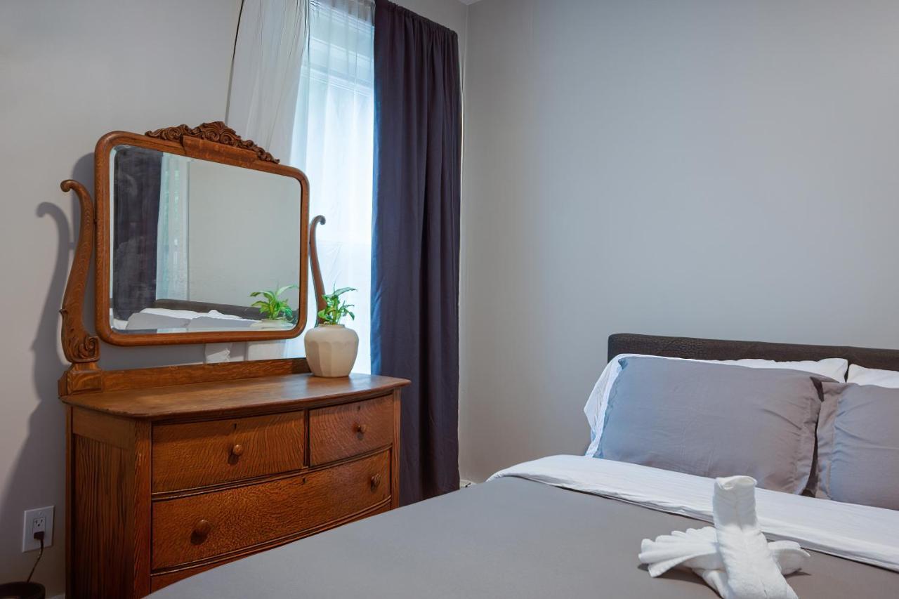 Three Bedroom * Boston