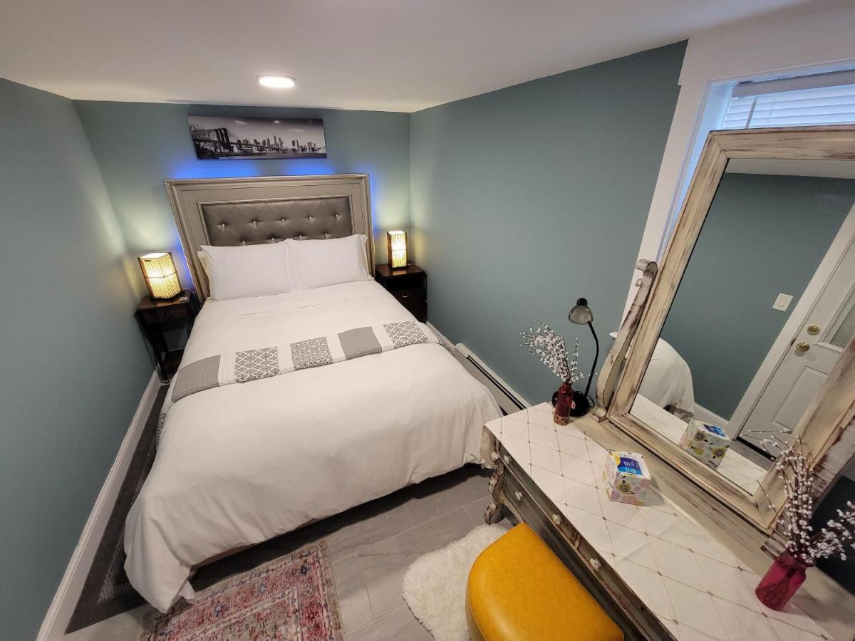 Comfy And Chic Apartment! Free Parking Apartment Boston