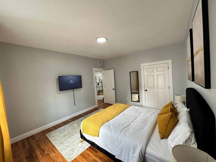 Jxn Services - Your Away From Home! Apartment Boston