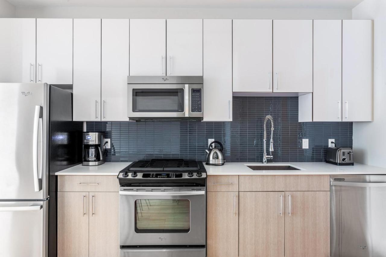 Apartment S W Gym Wd By Seaport On D Bos-351