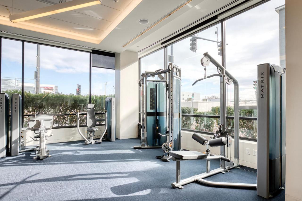 Apartment S W Gym Wd By Seaport On D Bos-351 Boston