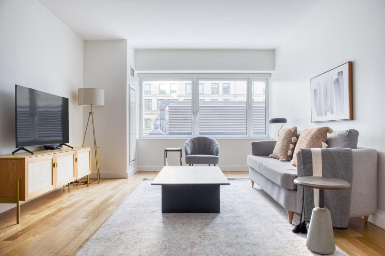 Back Bay 1br W Wd Gym Nr Copley Sq Bos-574 *