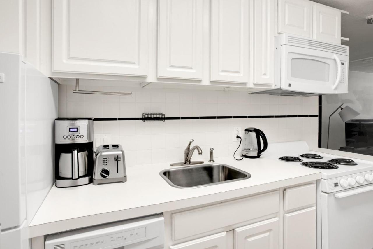 Symphony 1br Next Door To Laundromat Bos-670 Apartment *