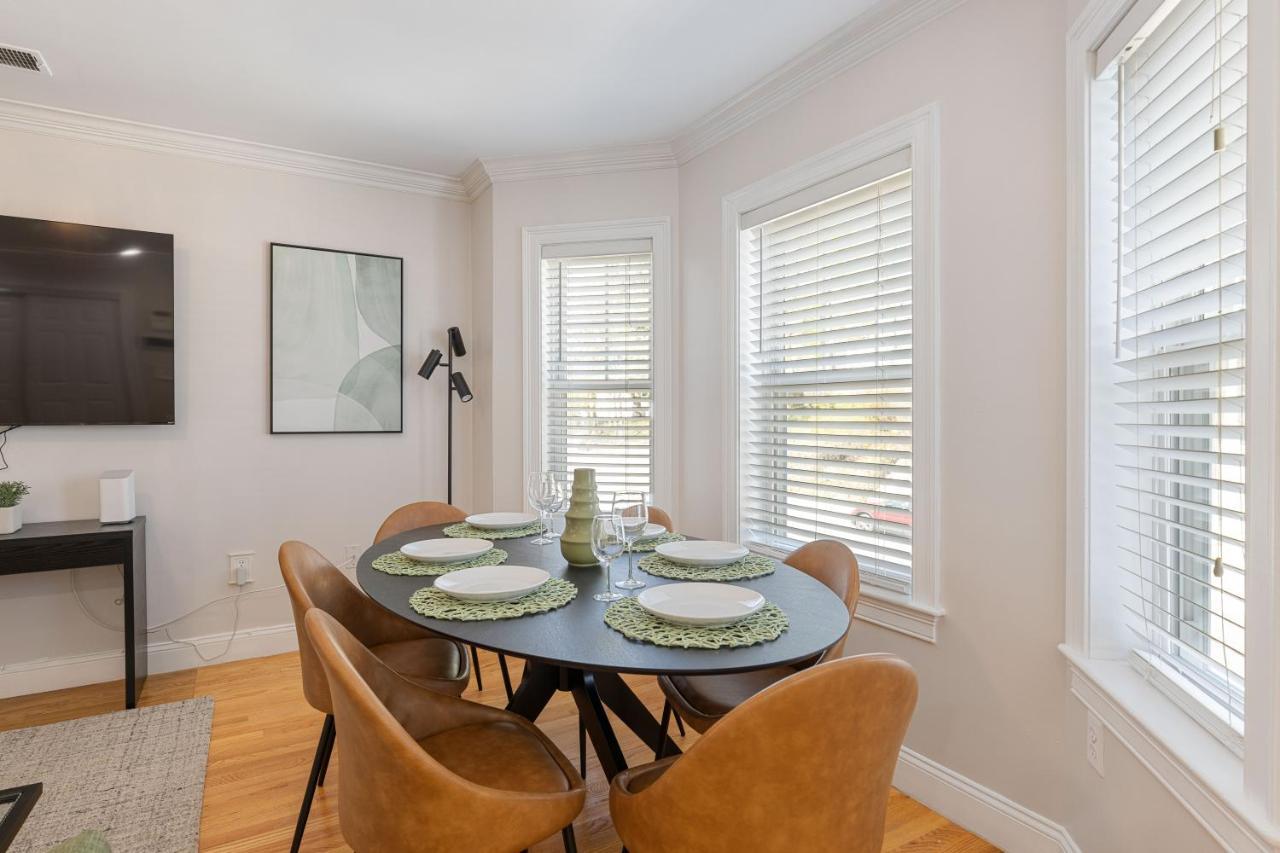 Apartment Amazing Family-friendly And Group-friendly #thebackdorch Boston