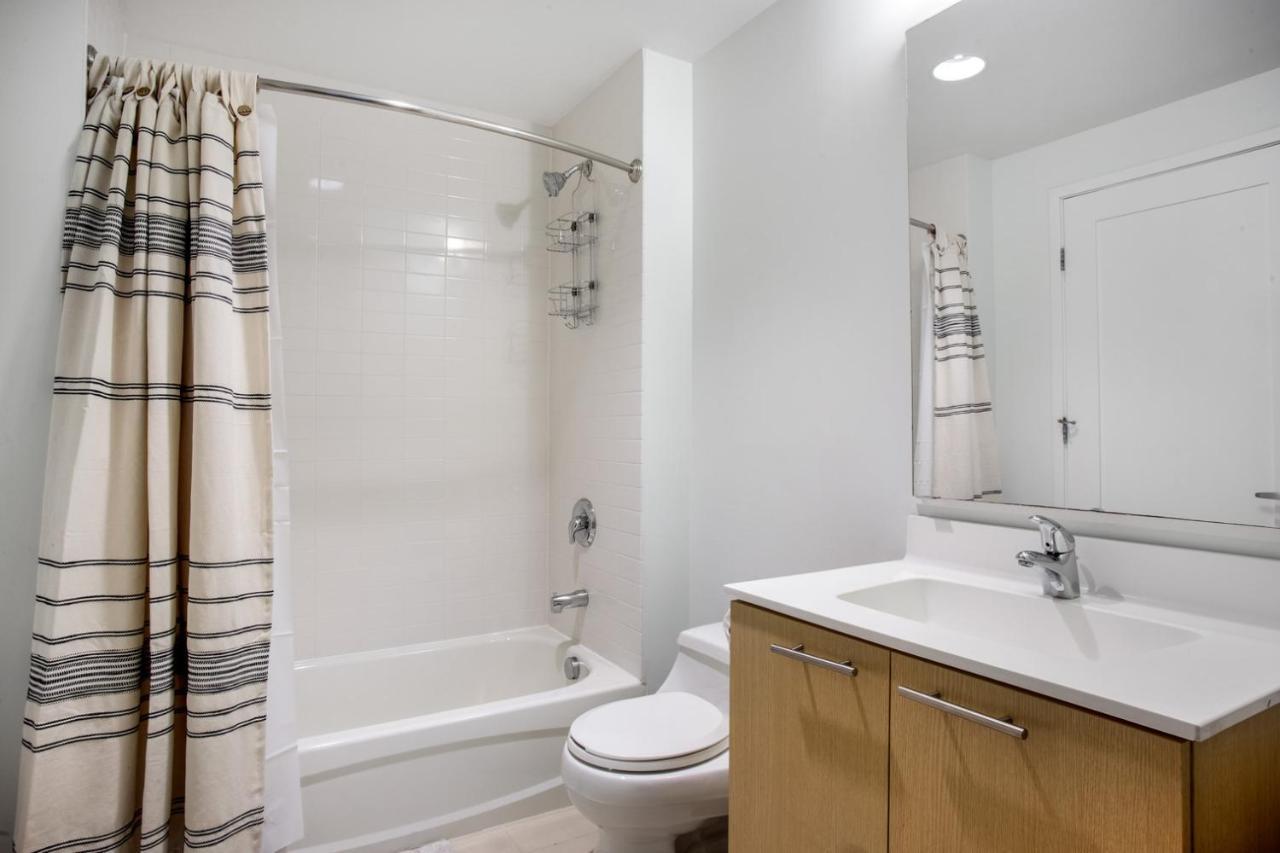 Well-located Kendall Sq 1br W Balcony Bos-389 Apartment