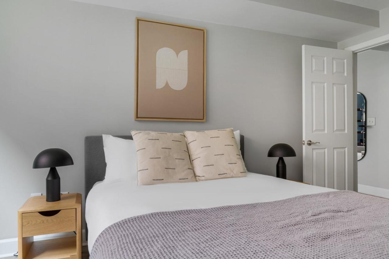 Back Bay 1br W Rooftop Gym Nr Shops Dining Bos-896 Apartment