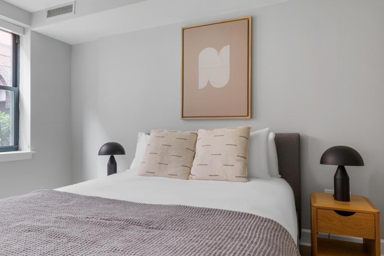 Back Bay 1br W Rooftop Gym Nr Shops Dining Bos-896 *