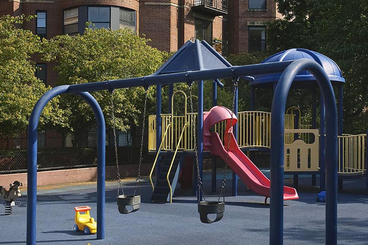 Back Bay 1br W Rooftop Gym Nr Shops Dining Bos-896 * Boston