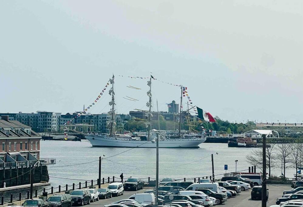 Apartamento Harbor Views Modern North End Free Parking! *