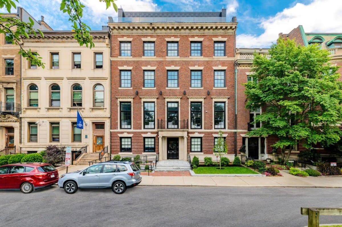Modern In Fenway Neighborhood