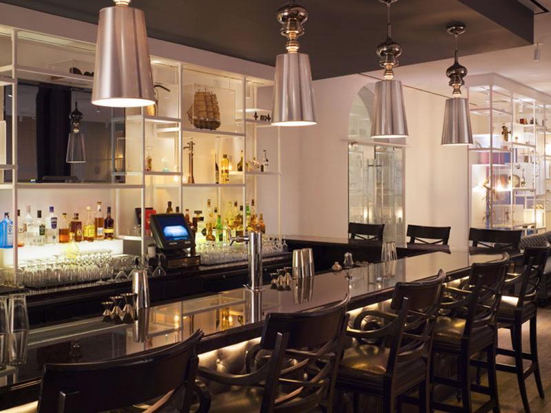 Hotel Ames Hotel, Curio Collection By Hilton