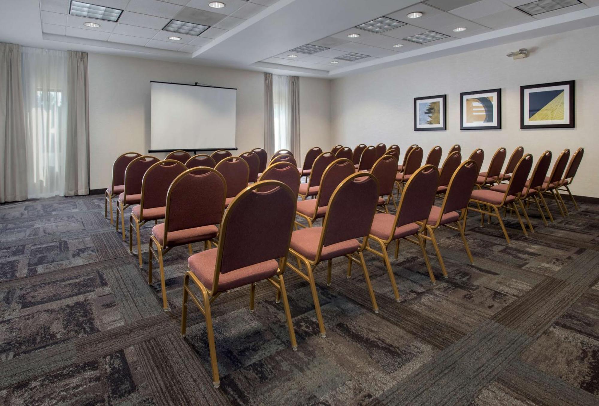 Hampton Boston Logan Airport Hotel Revere