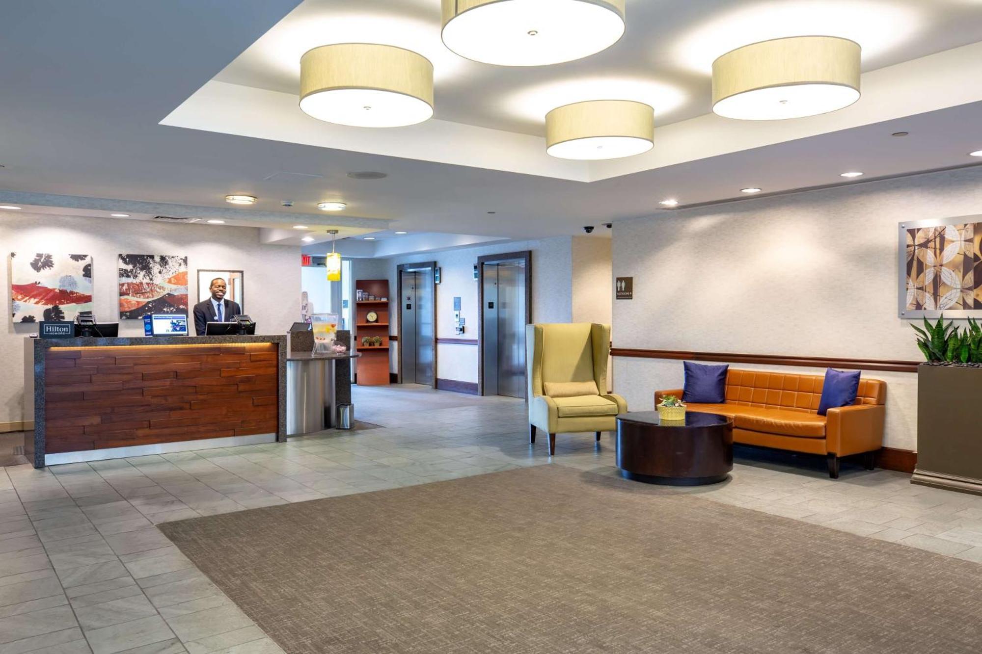 Doubletree By Hilton Bayside