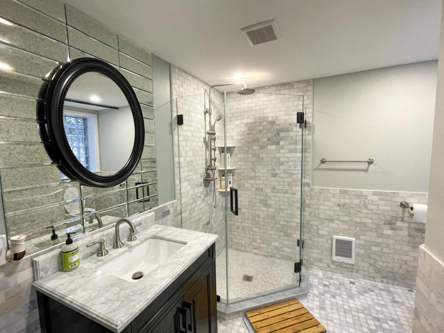 Renovated Studio, Near Hospitals, Mbta Apartment