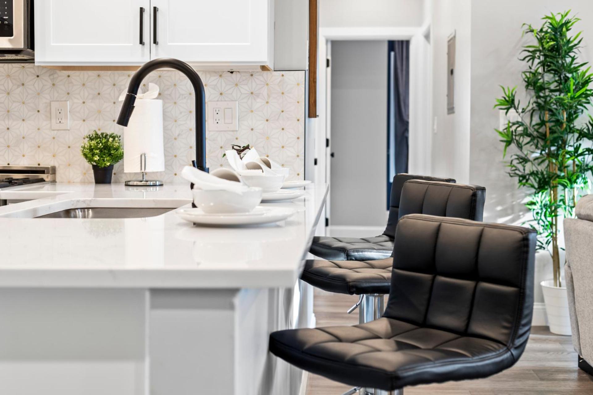 Spacious Fully Furnished By Logan Airport * Boston