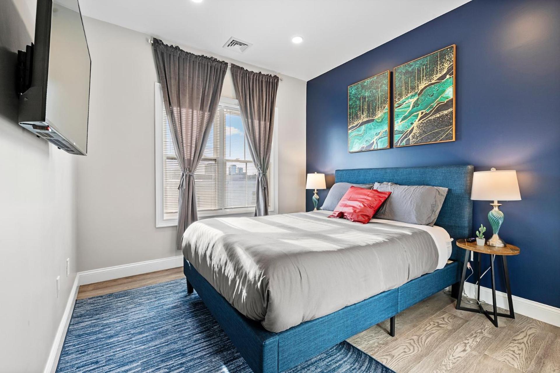 Spacious Fully Furnished By Logan Airport *
