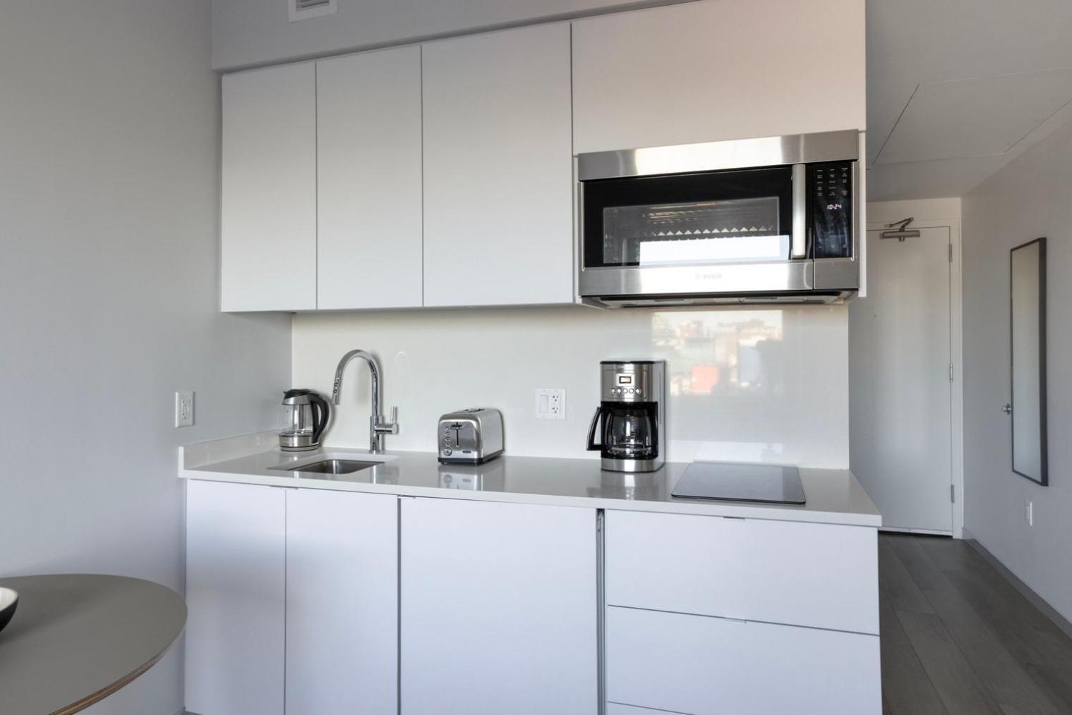 Fenway Studio W Gym Nr T Stop Dining Bos-954 * Boston