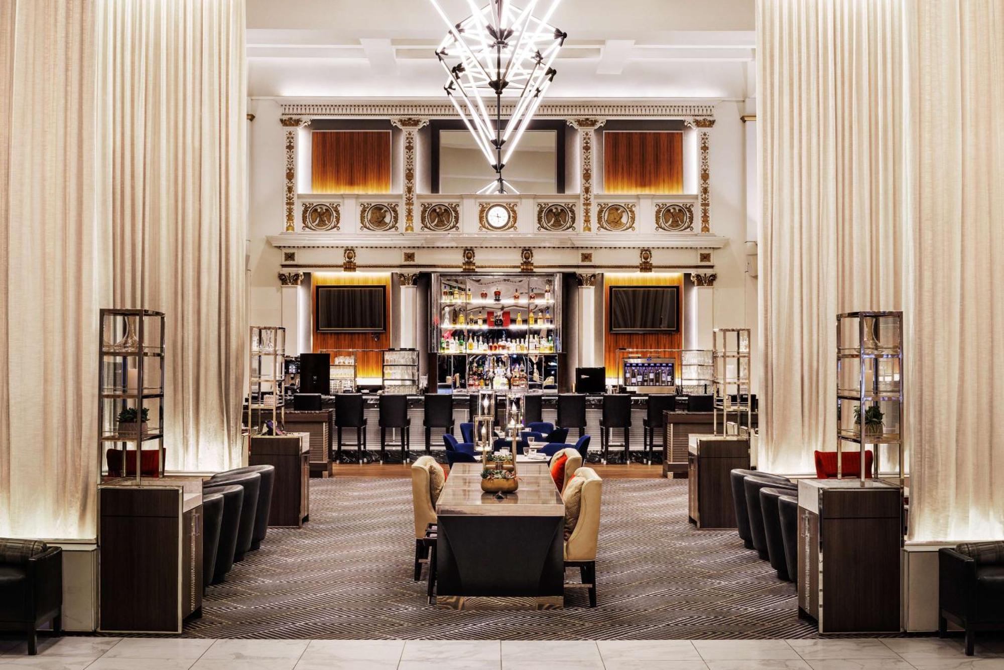 Hilton Park Plaza 4*