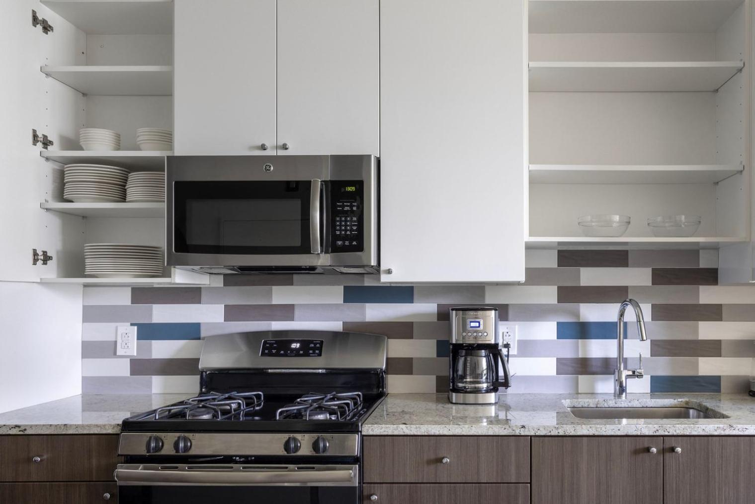 East Cambridge 2br W Gym Wd Nr Lechmere T Bos-893 Boston