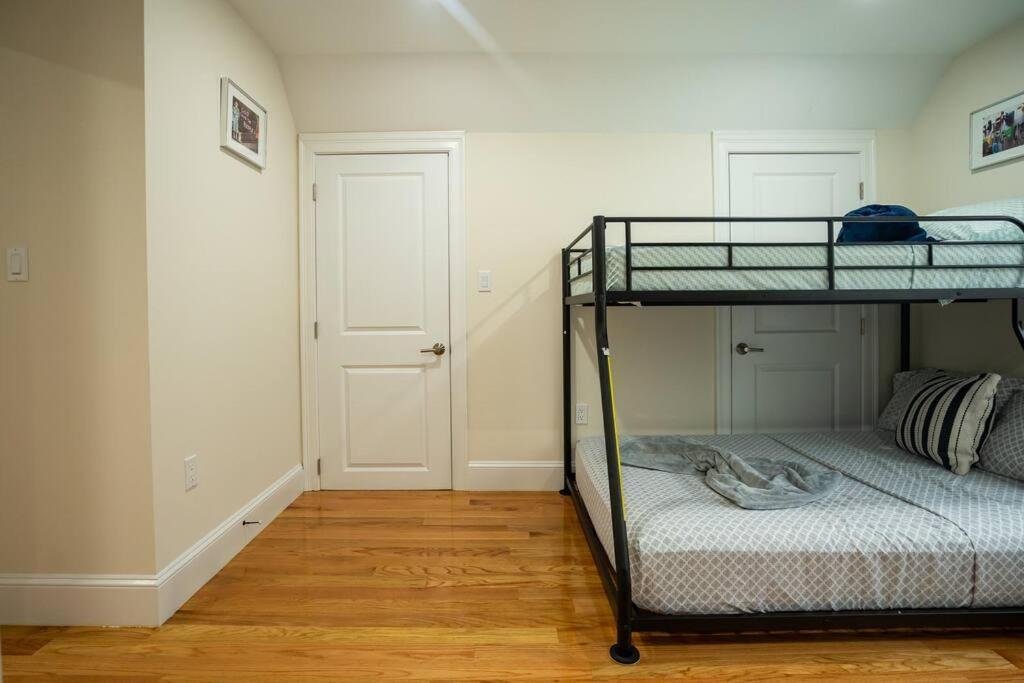 Apartment 80-3 3Br Boston - Charming Apt Near Harvard Square Boston
