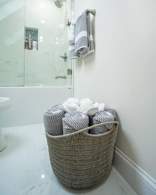 Apartment 80-3 3Br Boston - Charming Apt Near Harvard Square *